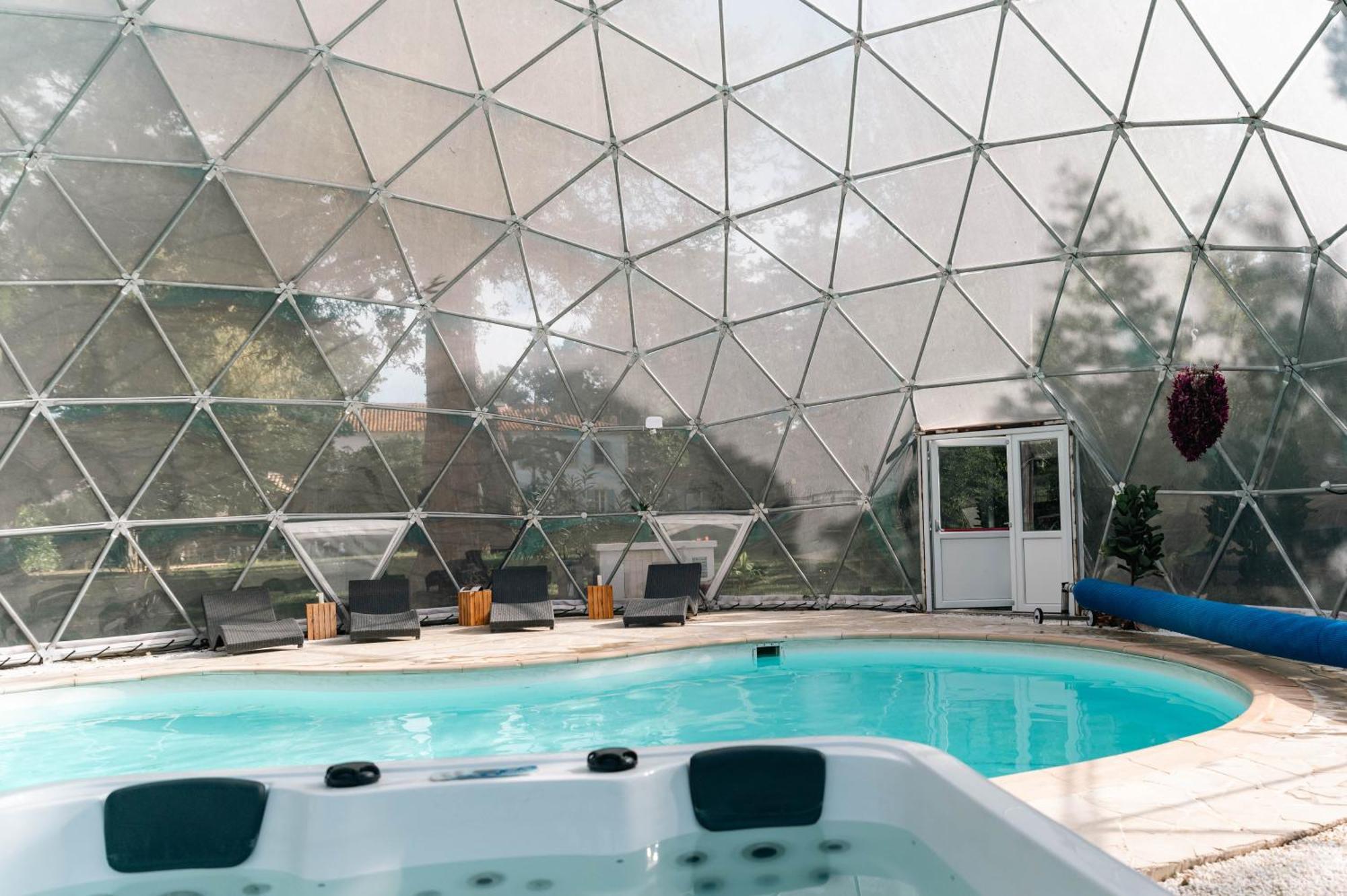 Mas Du Versadou, Dans Un Espace Naturel Protege, Piscine Couverte Chauffee Toute L'Annee, Spa Et Salle De Jeux Saint-Gilles  Exterior foto